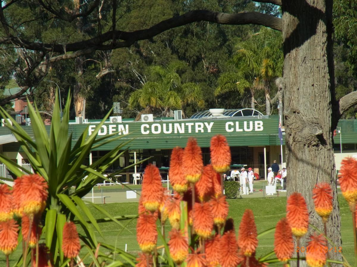 Eden Golf View Motel Exteriör bild